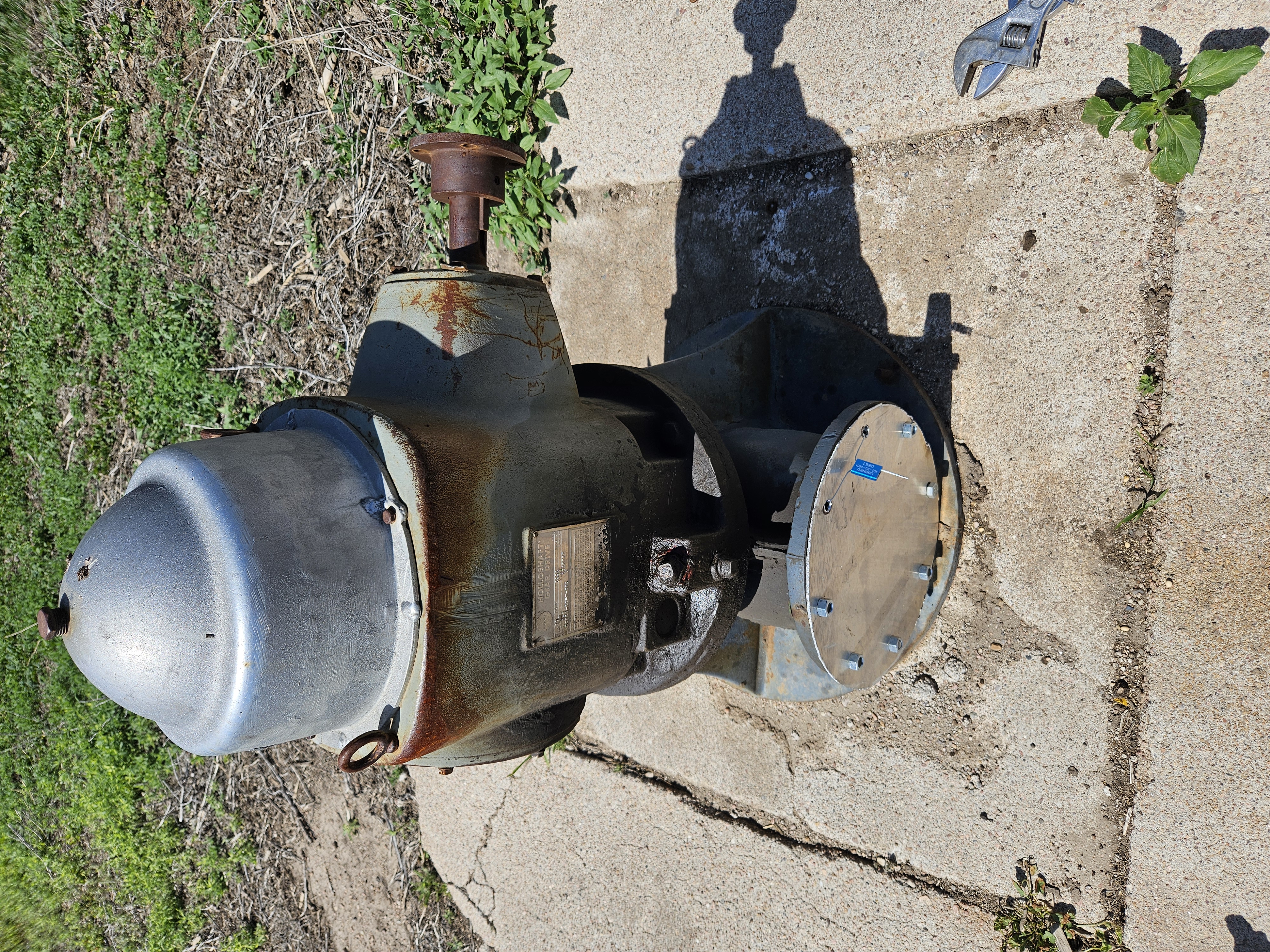 inactive well with metal plate installed